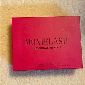 MoxieLash Essentials Kit Vol 3 - Red